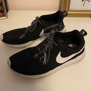black nikes